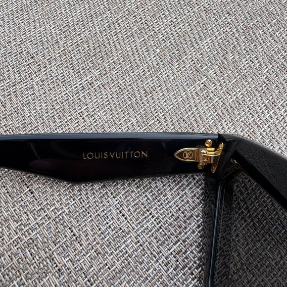 Pre-owned Louis Vuitton Black LV Cut Sunglasses 2022 - Picture 4 of 13